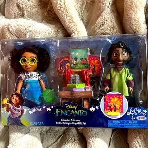 Disney Encanto Mirabel & Bruno Petite Set
